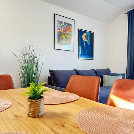 Cara Grand Apartment *