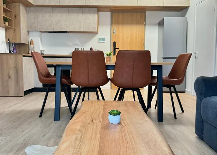 Cara Grand Брашов