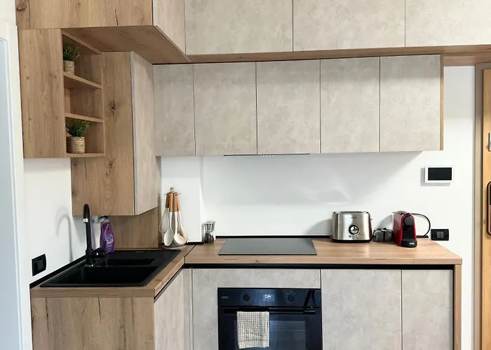 Cara Grand Apartman *